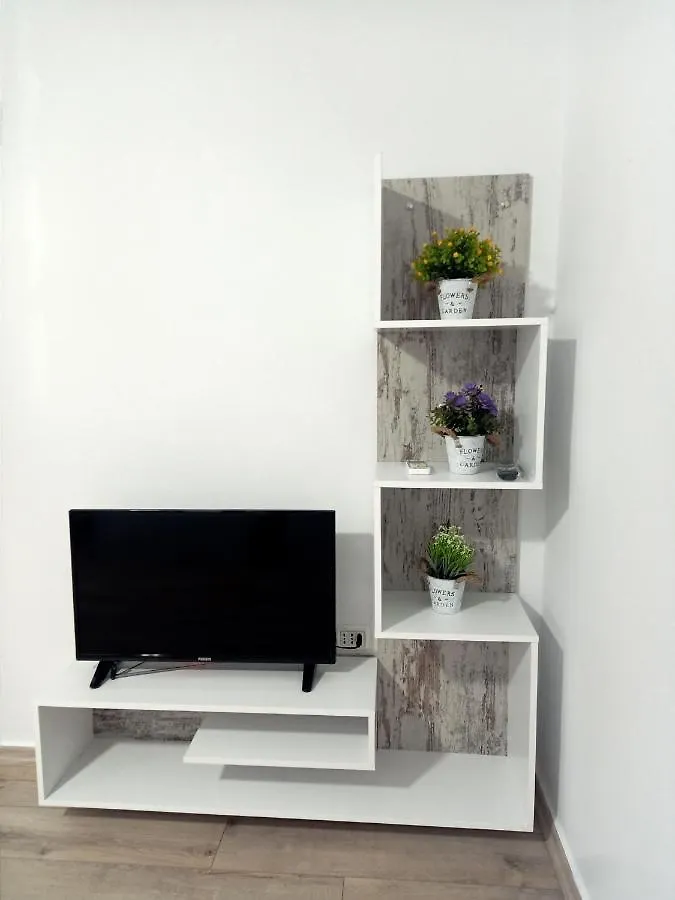 Apartament Room Click Inn Gjirokastra